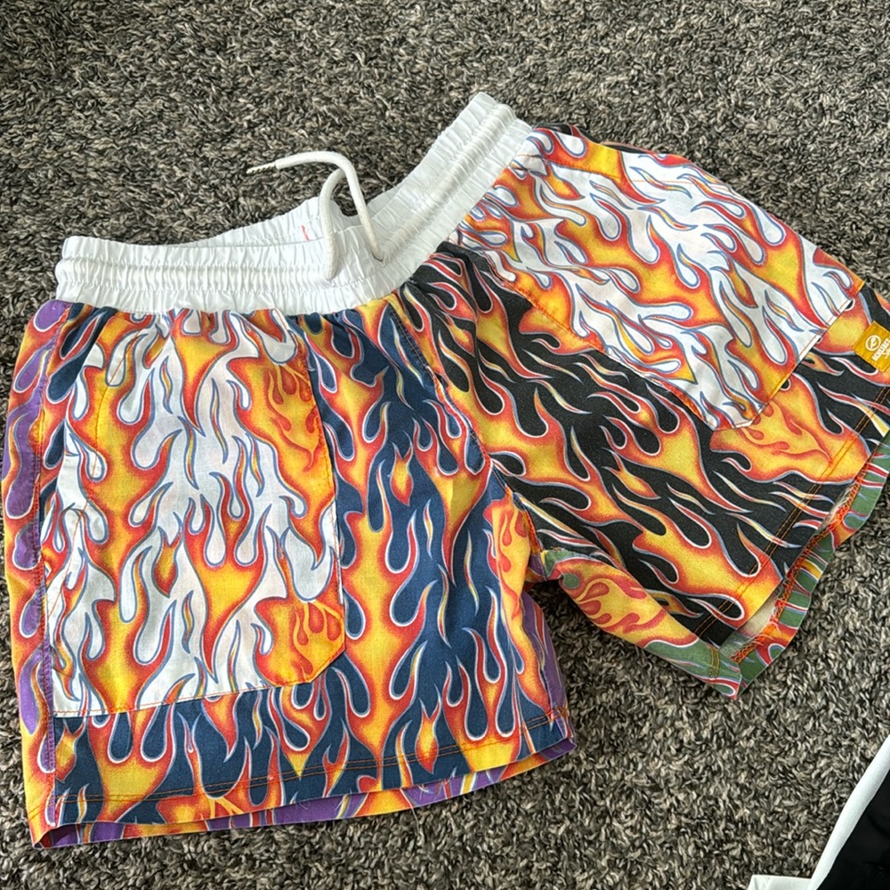 Flame shorts